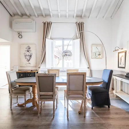 F&m Via Maggio Apartment